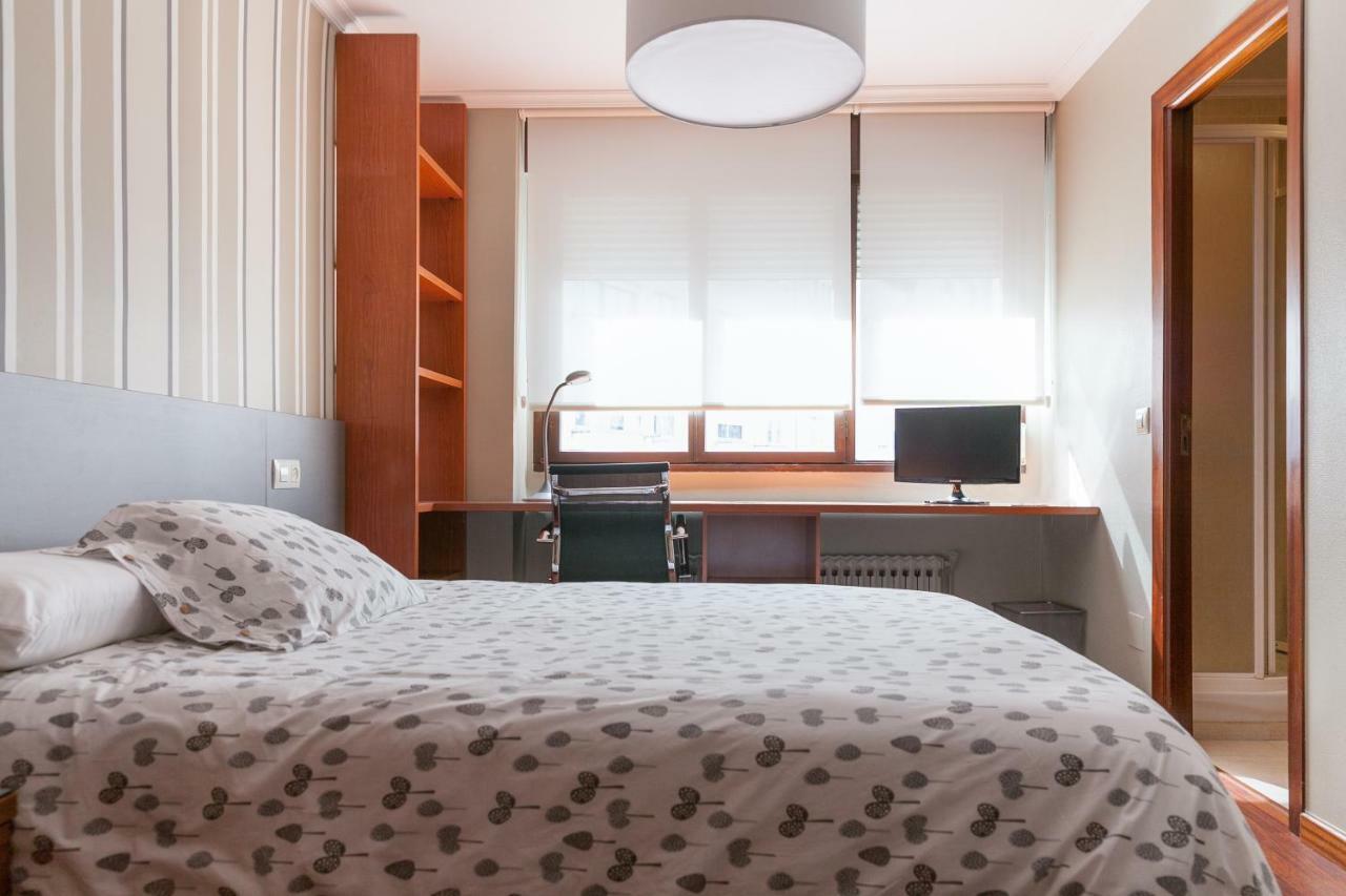 Zafiro Suites Сантяго де Компостела Екстериор снимка