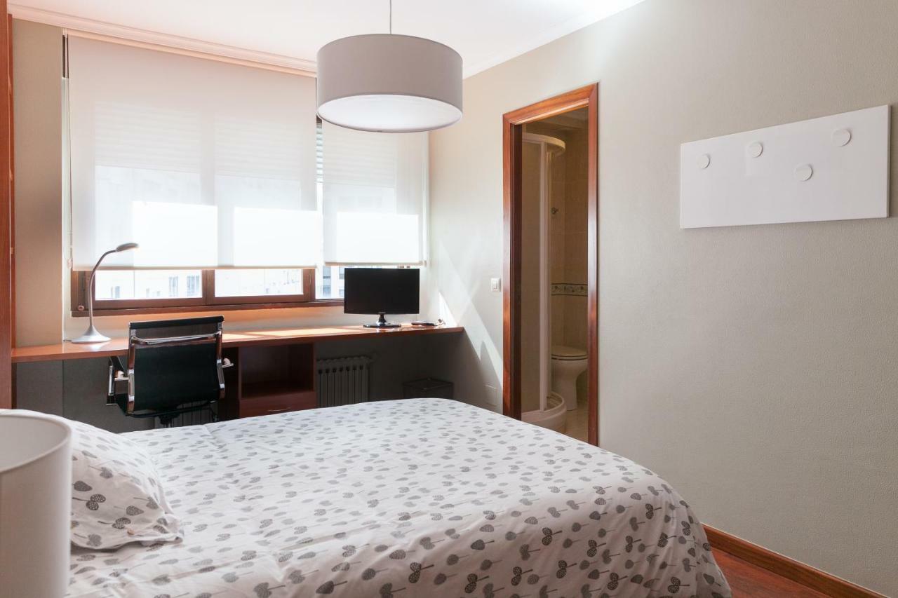 Zafiro Suites Сантяго де Компостела Екстериор снимка