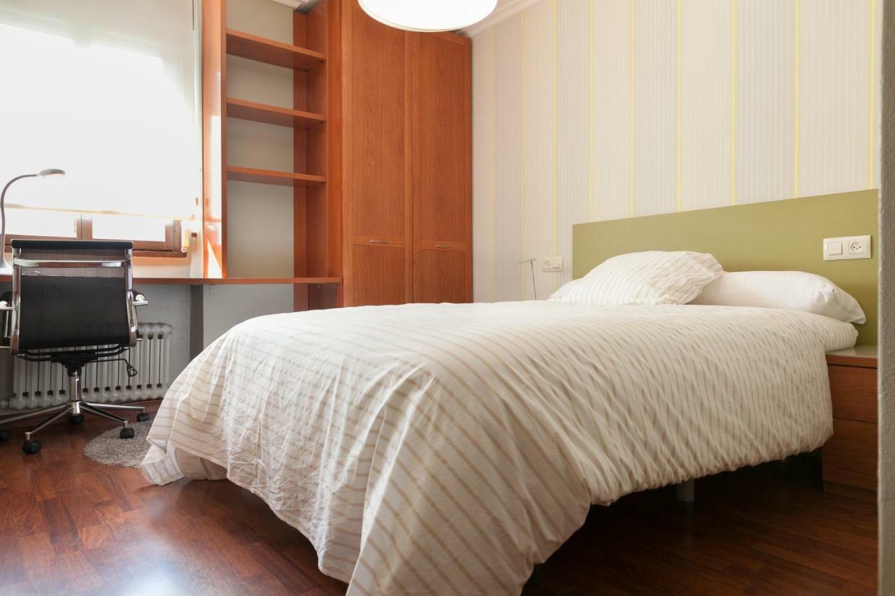 Zafiro Suites Сантяго де Компостела Екстериор снимка