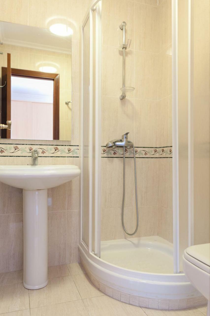 Zafiro Suites Сантяго де Компостела Екстериор снимка